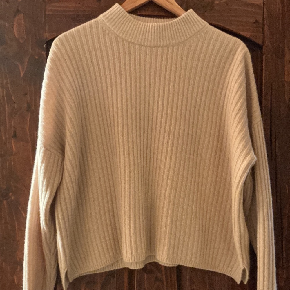 Cashmere sweater